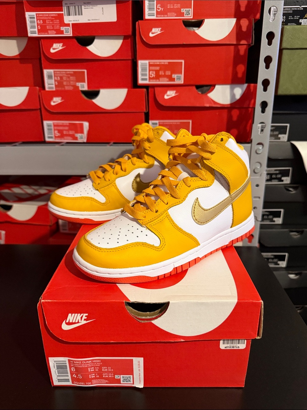 Nike Dunk High University Gold Yellow White GS Size 4.5y